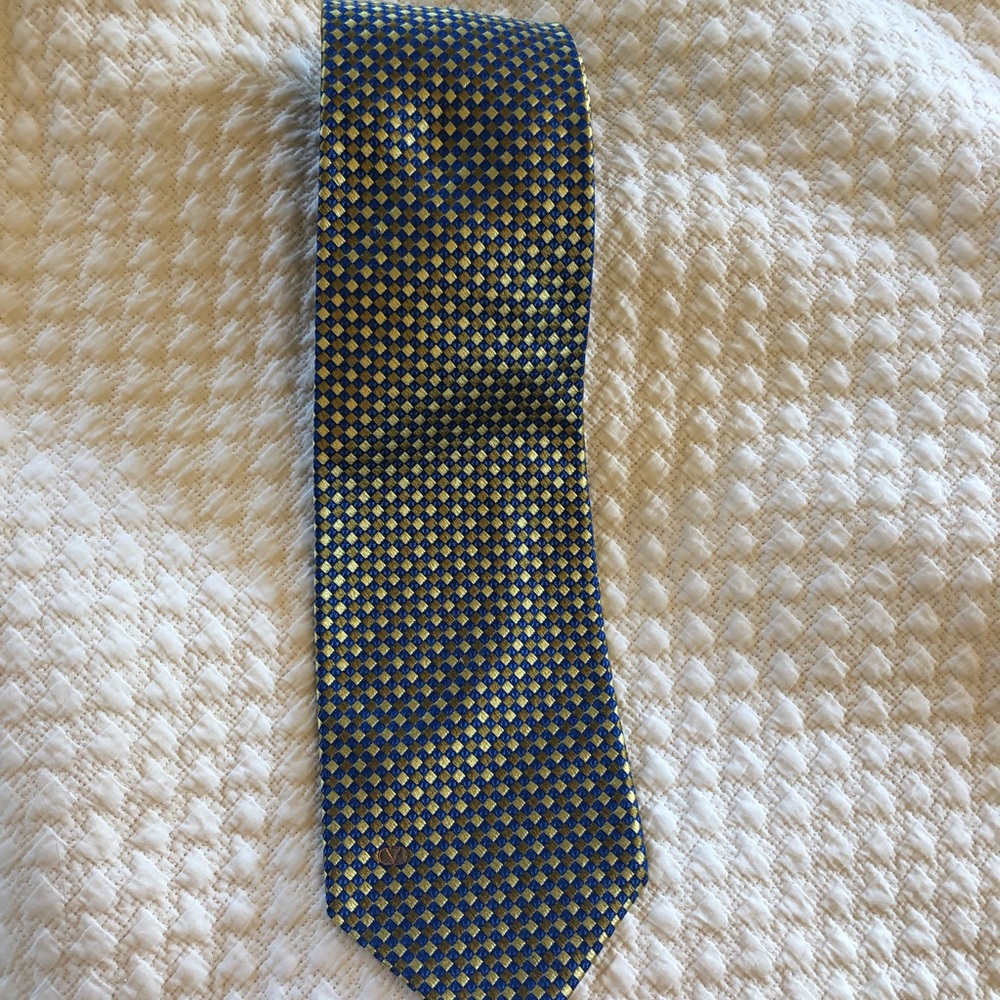 Valentino tie